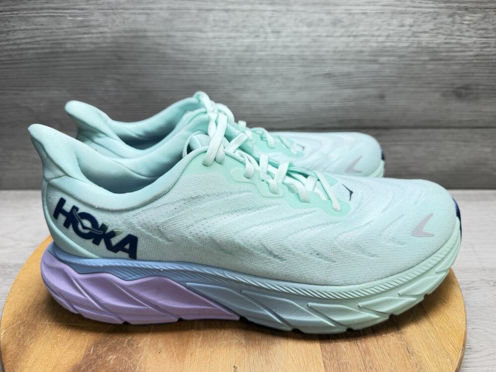 Hoka One One Arahi 6 sneakers. Womens 10 wide